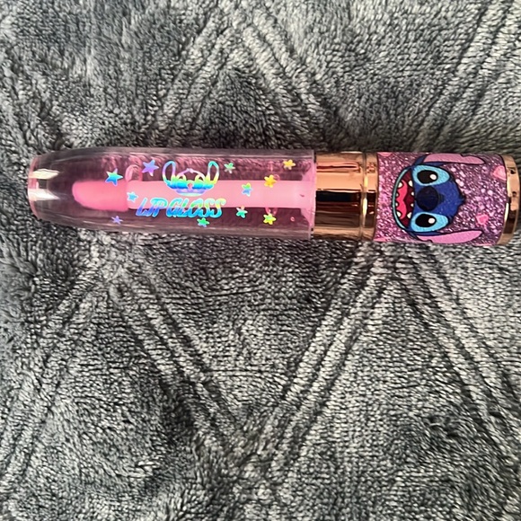 4 piece Disney Cosmetic Set - Picture 4 of 8